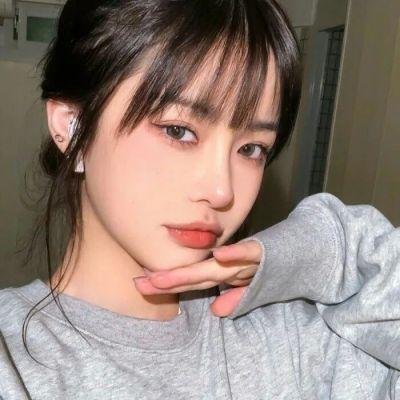 游艇藏春